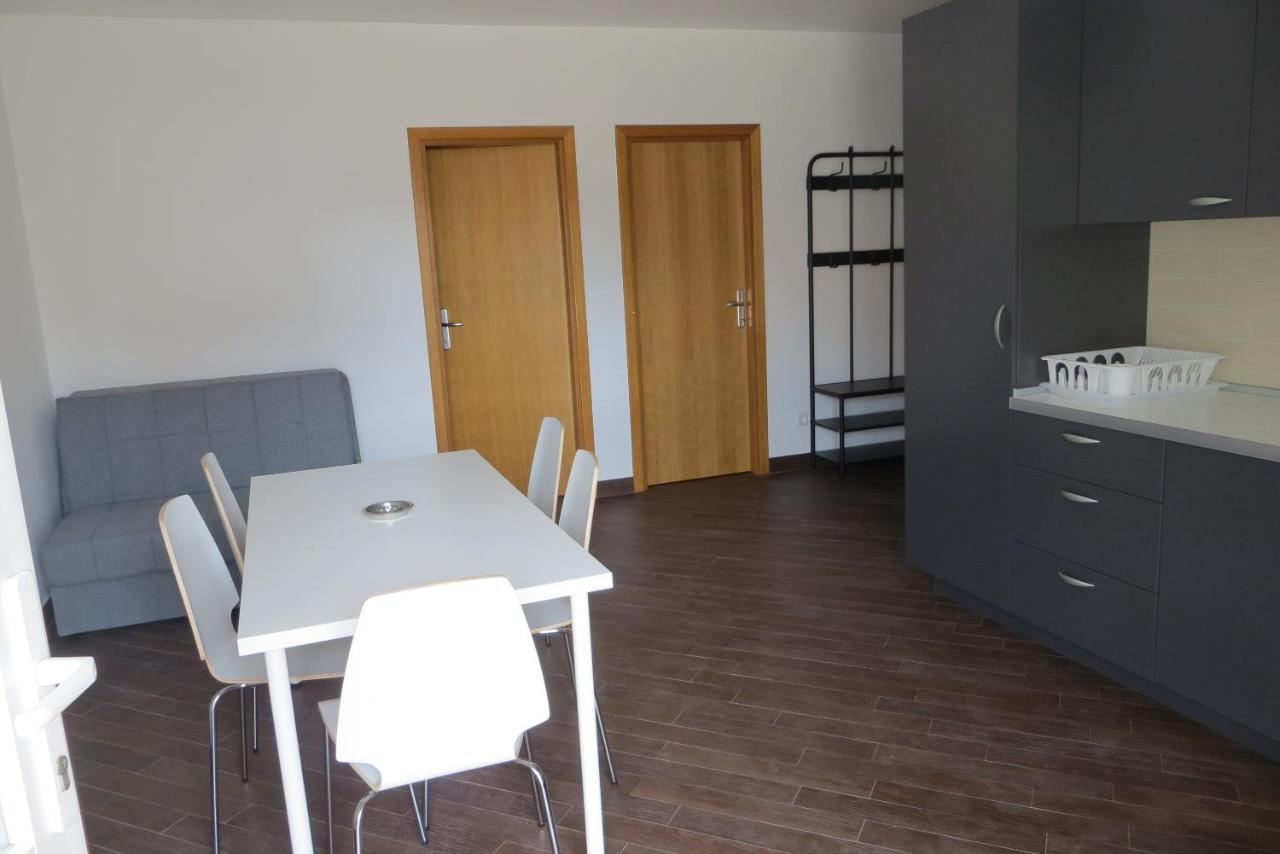 سيساريكا Mungos Apartment المظهر الخارجي الصورة