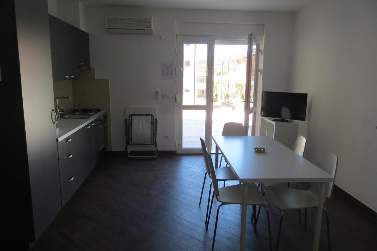 سيساريكا Mungos Apartment المظهر الخارجي الصورة