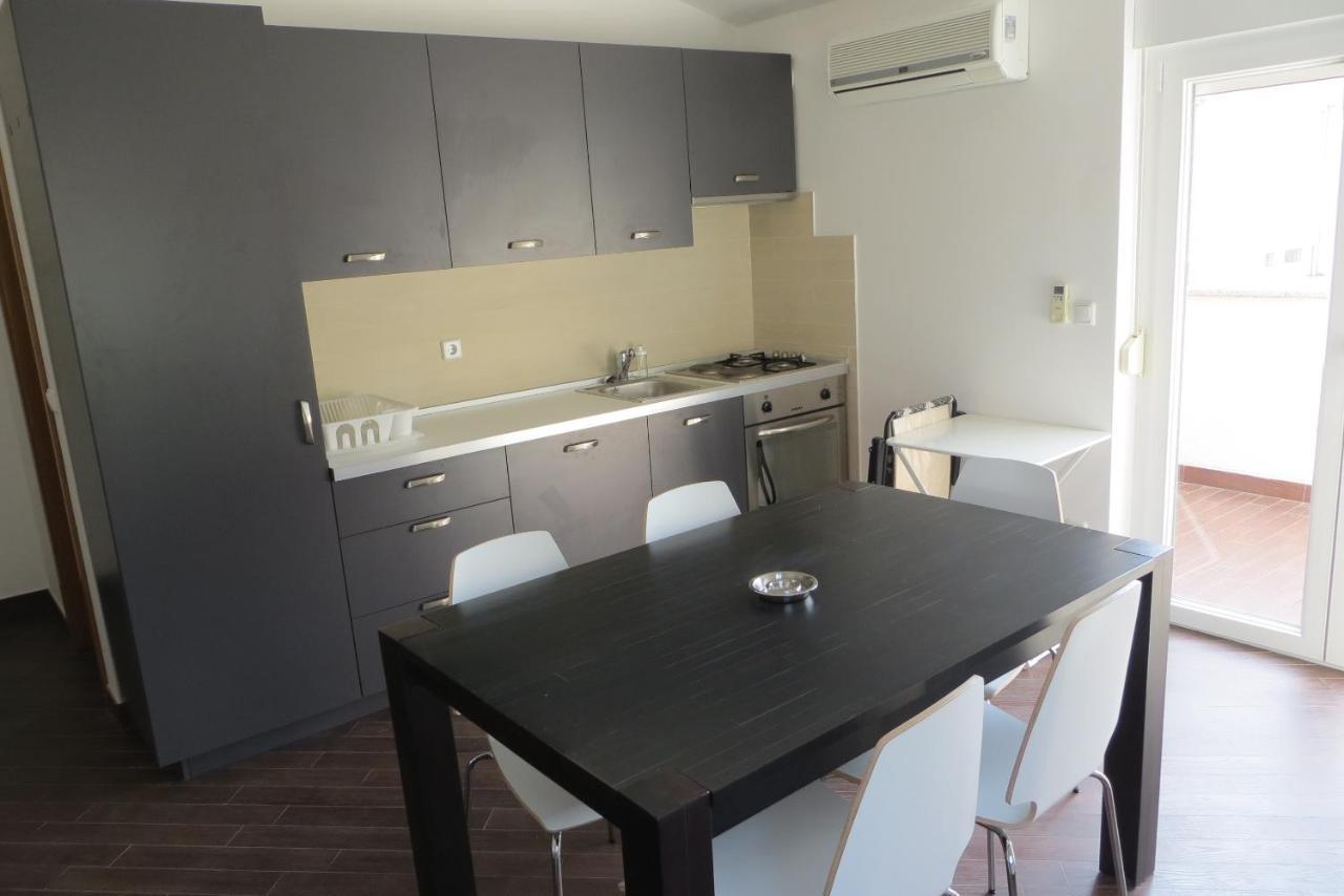سيساريكا Mungos Apartment المظهر الخارجي الصورة